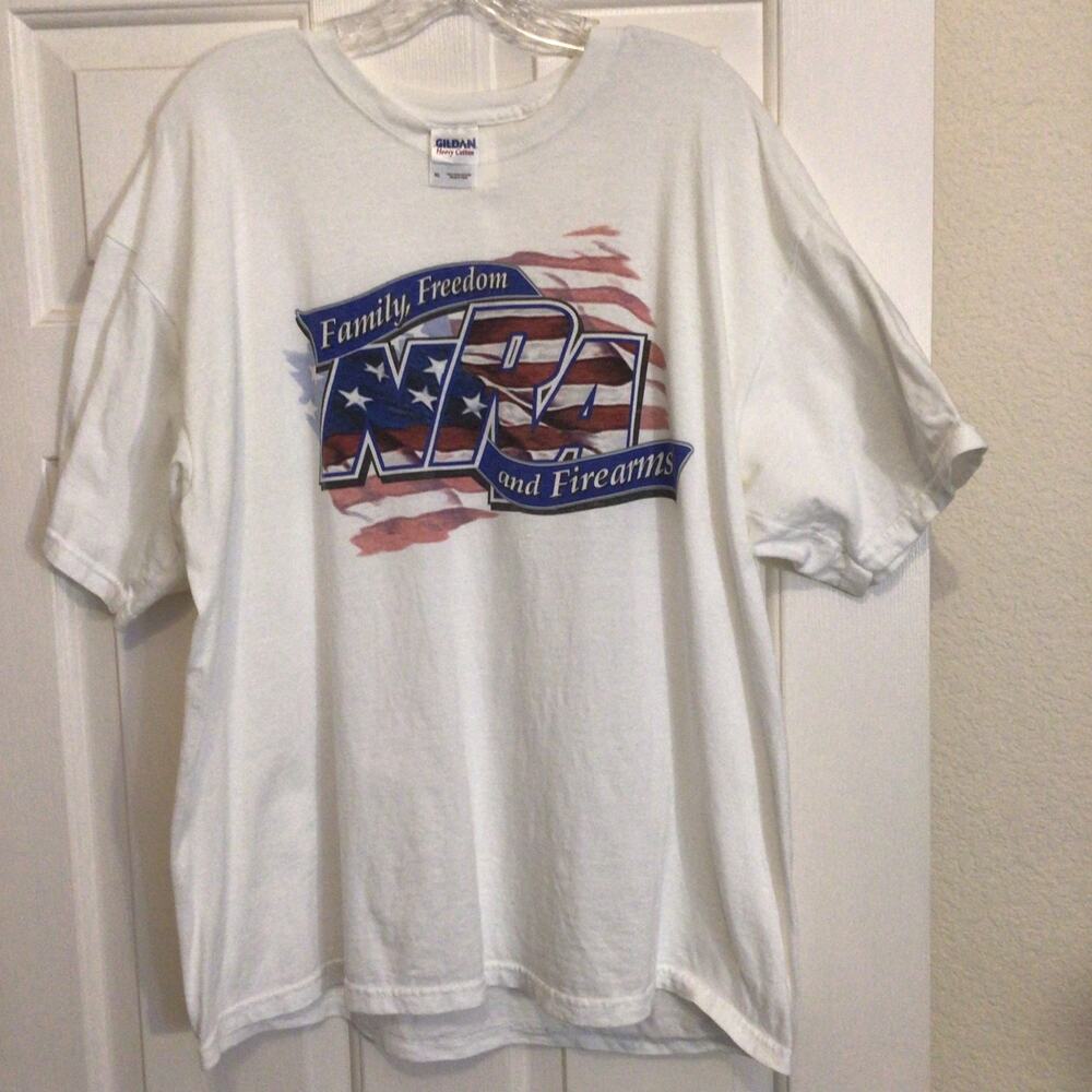 NRA Family, Freedom And Firearms Shirt Large Vintage